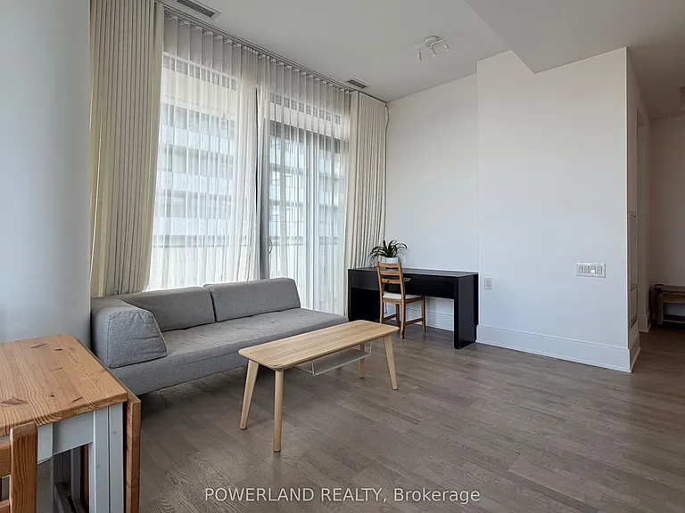 42 Charles St E #LPH4705 — Photo 10