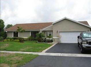 1351 SW 72nd Ave, Plantation, FL 33317