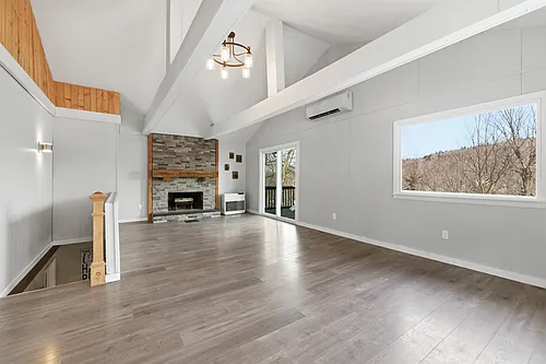 25 Hilltop Dr Photo 1