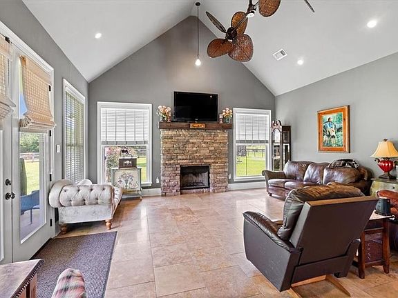 5th image of 40156 Lovebird Ln