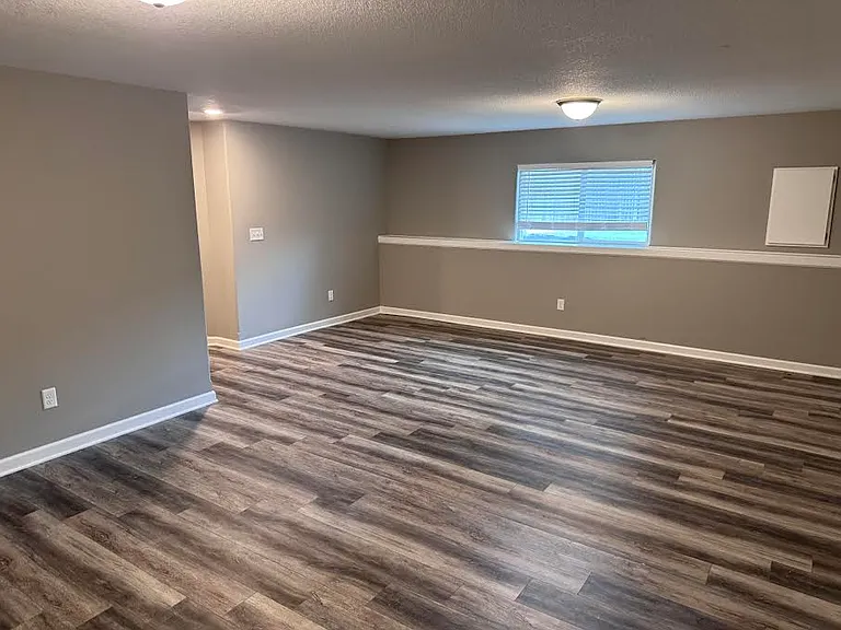 8731 Chris St — Photo 13