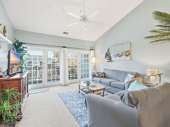 5th image of 601 Hillside Dr. N #3133