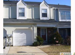 54 Thorn Ln, Matawan, NJ 07747