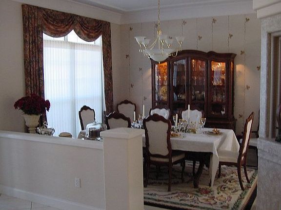 Formal Dining