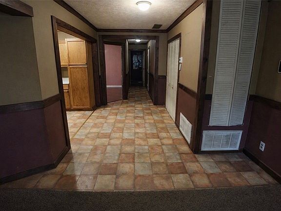 3rd image of 644 Plymouth St