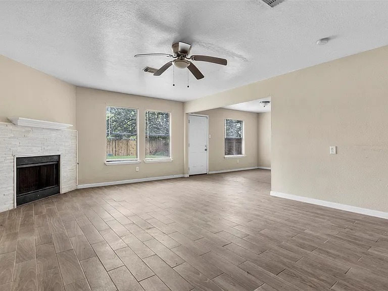6703 Ashland Forest Dr — Photo 3