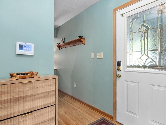 5th image of 786 Hedley Pl