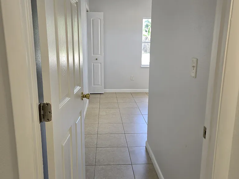 801 Washington St #A — Photo 3