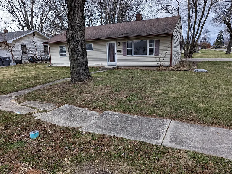 312 Mohawk St — Photo 1