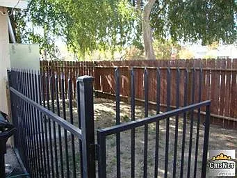 22959 Vose St — Photo 27