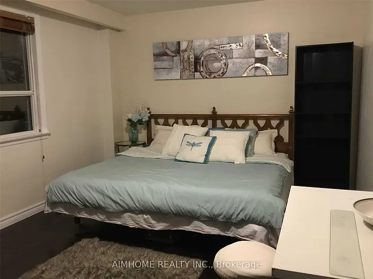 68 Claver Ave S #1 — Photo 7