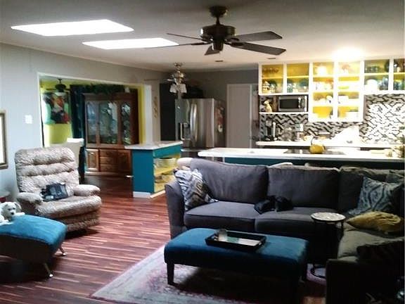 2nd image of 7304 Vanessa Dr