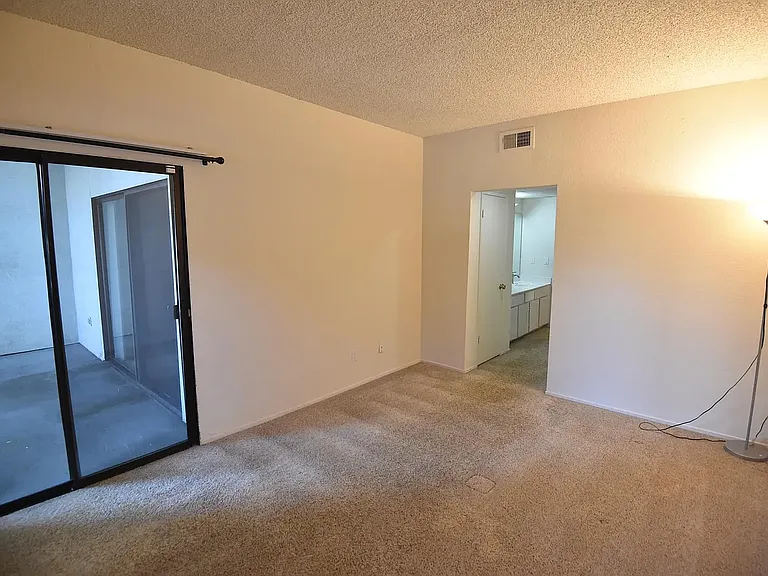 4671 Albany Cir #110 — Photo 20