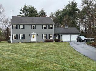 4 Maplewood Dr, Wolfeboro, NH 03894