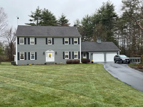 4 Maplewood Drive, Wolfeboro, NH 03894