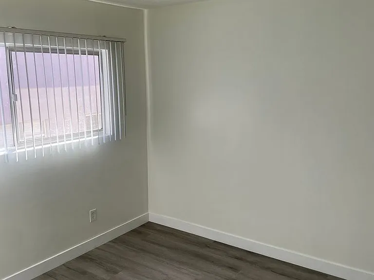 821 Glenway Drive — Photo 6