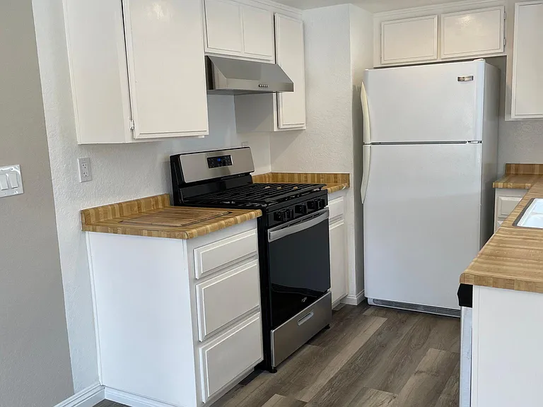 144 Alta St — Photo 4
