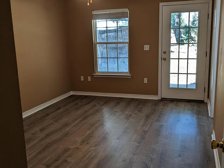 2949 McCarty Ave — Photo 25