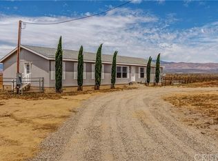 207 127th St W, Rosamond, CA 93560