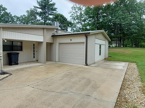 2nd image of 33 Big Horn Ct #9