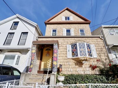 18 Clarke Ave, Jersey City, NJ, 07304