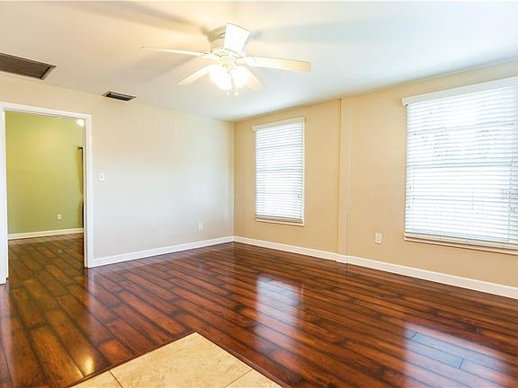 5th image of 1425 Pinecrest Pl APT B