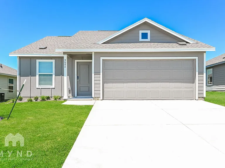 2644 Mistwood Dr — Photo 1