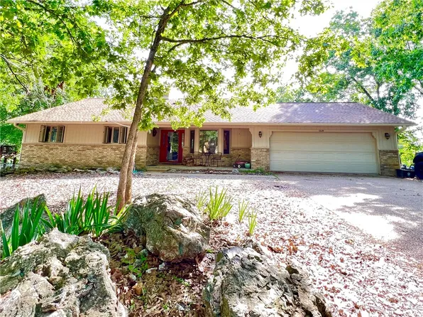 168 Holiday Island Dr, Eureka Springs, AR 72631