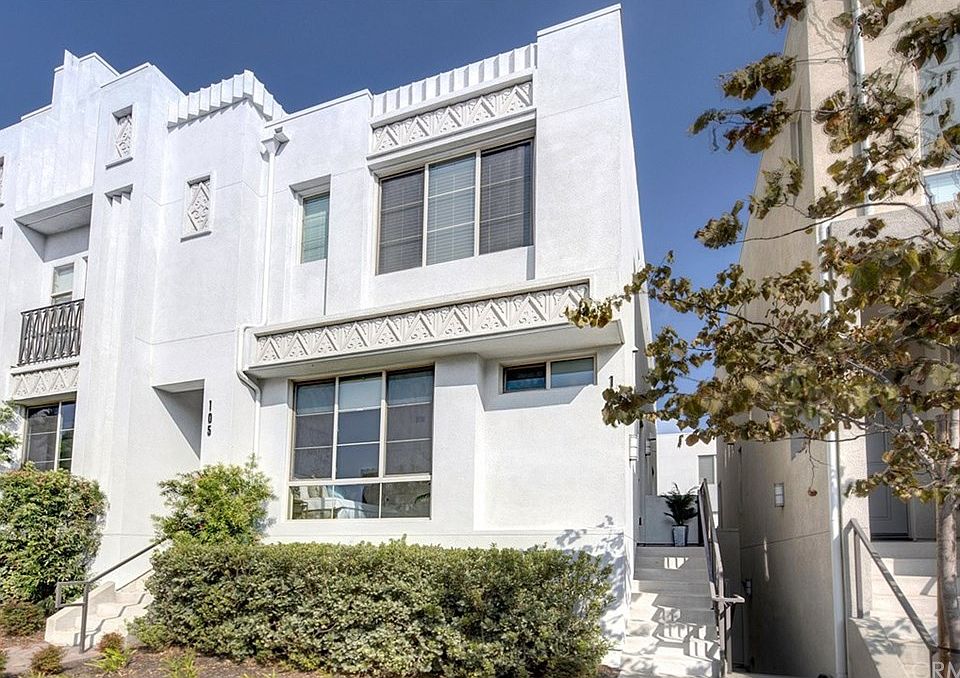 1st image of 5593 Palm Dr Unit 104