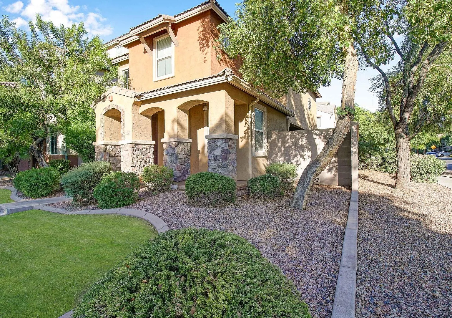 Nice 3 bedroom 2 bath home! — Photo 3