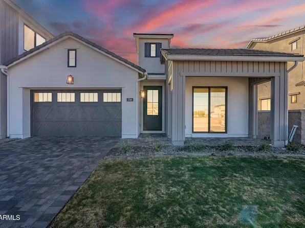 2745 E LONGHORN Drive, Gilbert, AZ 85297