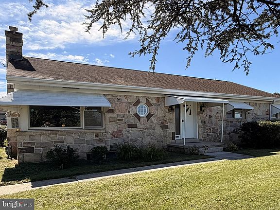 2nd image of 1034 Fishburn Rd