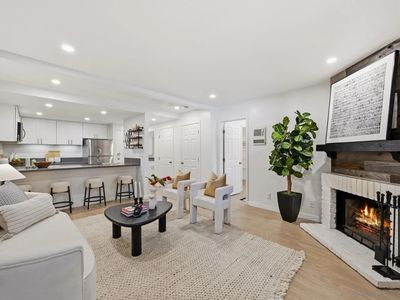 8362 Via Sonoma Unit C, La Jolla, CA, 92037