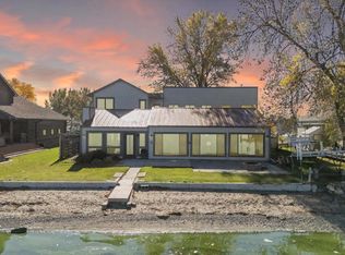 6604 Peninsula Point, Wentworth, SD 57075