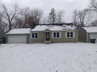 229 W High St, Bangor, MI 49013