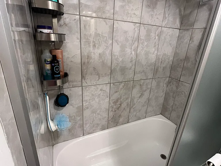 9731 N Fox Glen Dr #1M — Photo 11