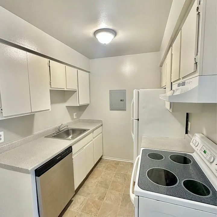 36060 Harper Ave #102