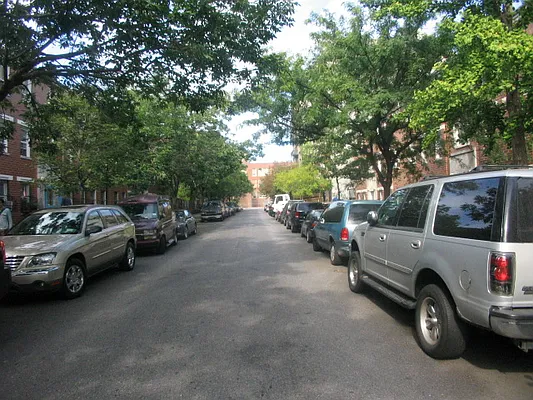 Rented by DSA Realty | media 31