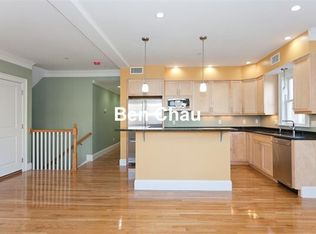 97 Columbia St #1B, Cambridge, MA 02139