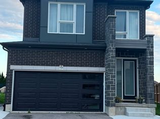 99 Saddlebrook Ct, Kitchener, ON N2R 0P6