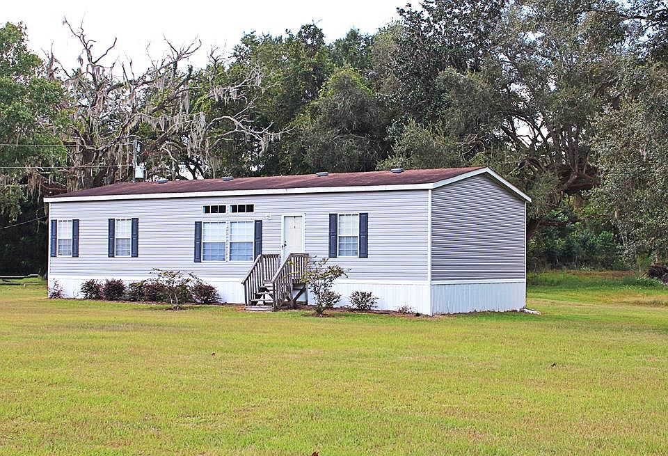 1st image of 517 SE Circle Dr