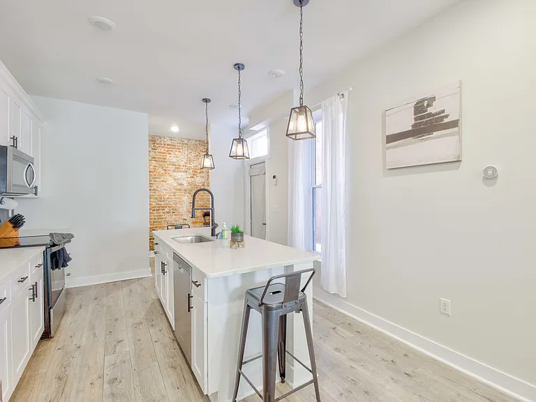 3714 Texas Ave — Photo 3