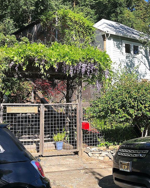 1st image of 112 Porteous Ave