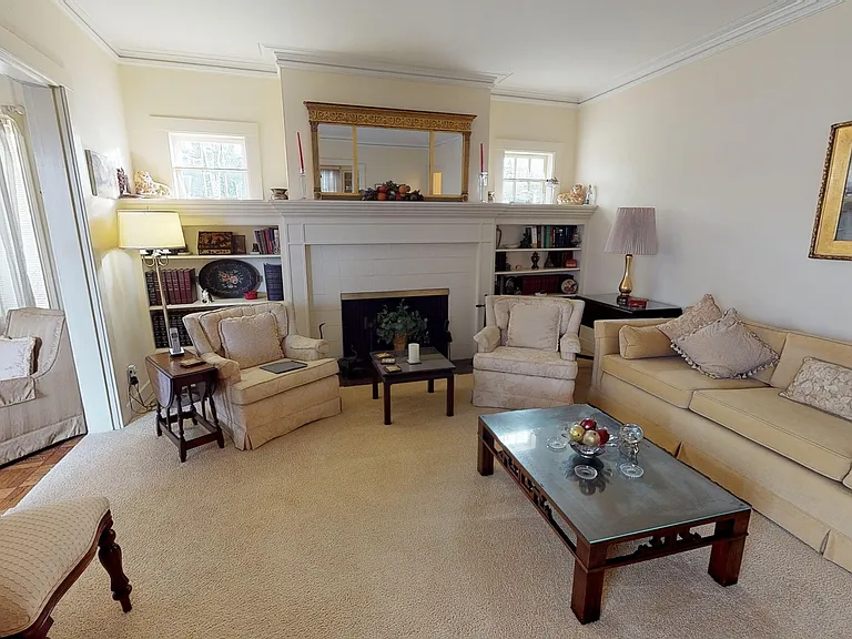 1104 Isabella Ave — Photo 6