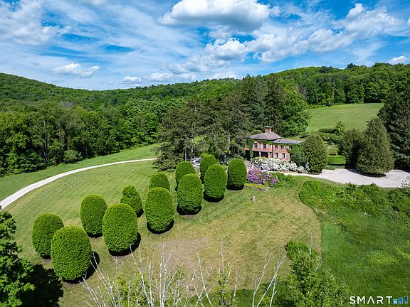 3rd image of 148 Warren Hill Road