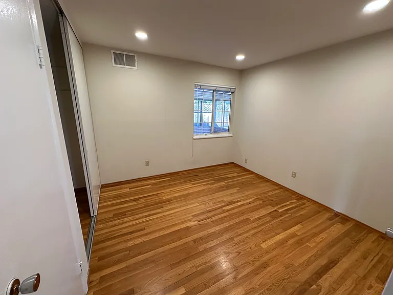 938 Hibiscus Ln — Photo 13