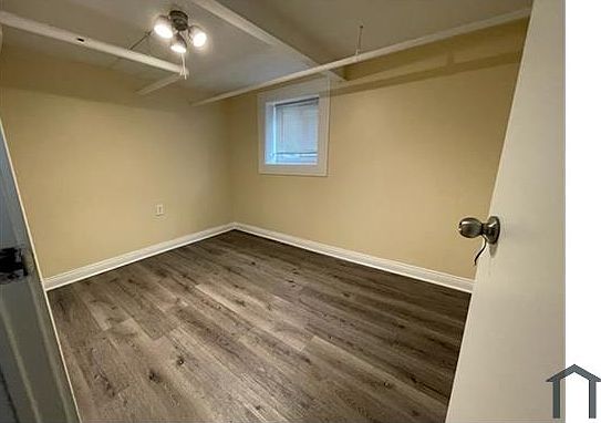 4th image of 6122 N Hamilton Ave #G