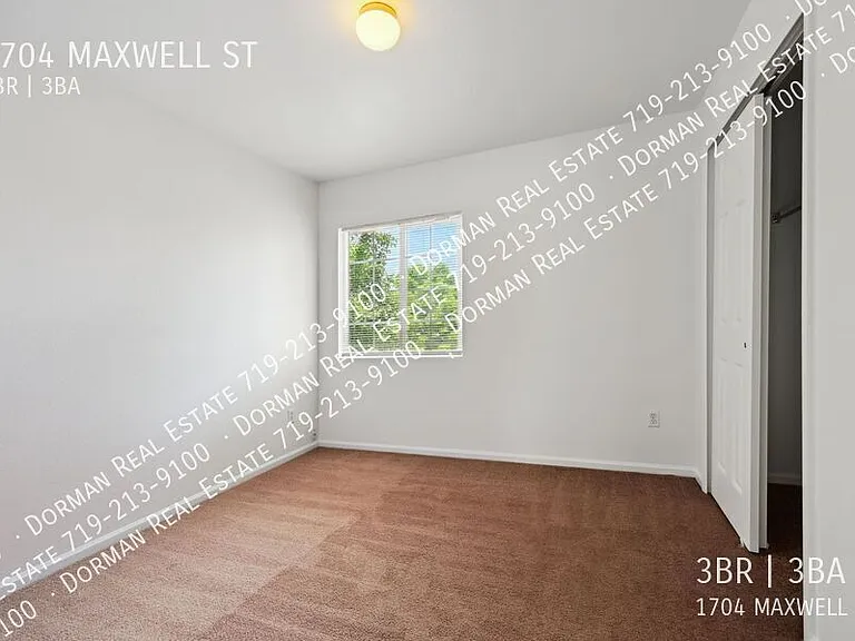 1704 Maxwell St — Photo 13