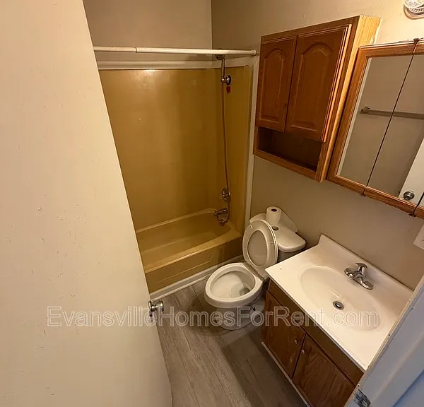 1010 Mary St #7 — Photo 5