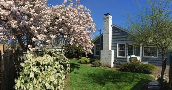 2nd image of 1001 NE Birchwood Dr